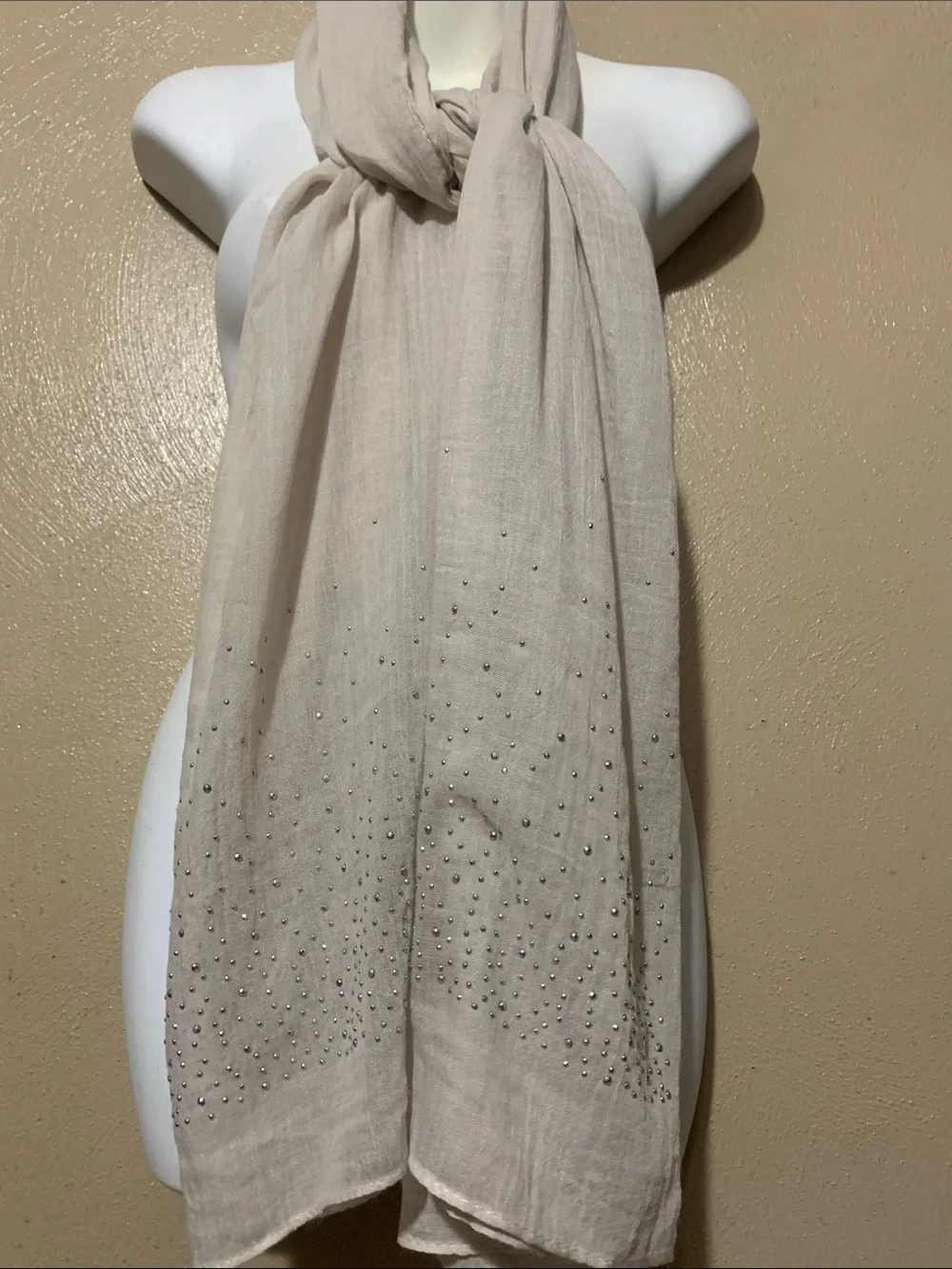 15. Everyday Wear Embellished Cream Scarf with Subtle Silver Bead Detail NWT